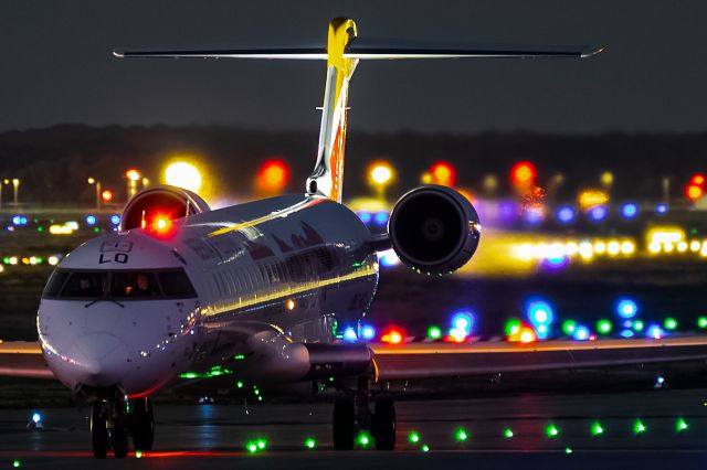 BOMBARDIER Regional Jet CRJ-1000 (EC-MLO)