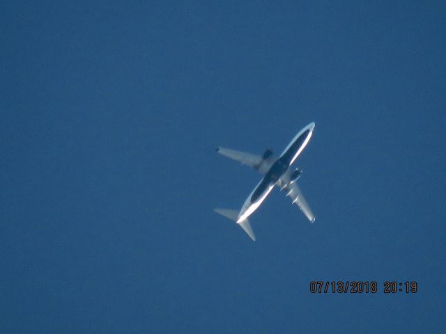 Boeing 737-800 (N3760C)