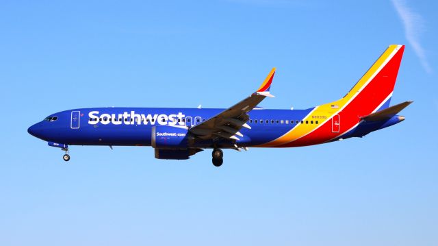 Boeing 737 MAX 8 (N8839Q) - Arriving as WN1365 from ISP