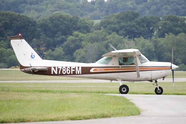 Cessna 152 (N786FM) - Seen at KFDK on 6/26/2011