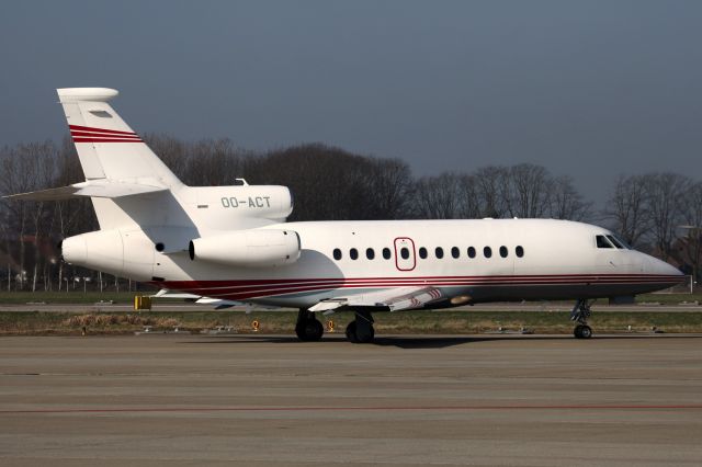 Dassault Falcon 900 (OO-ACT)