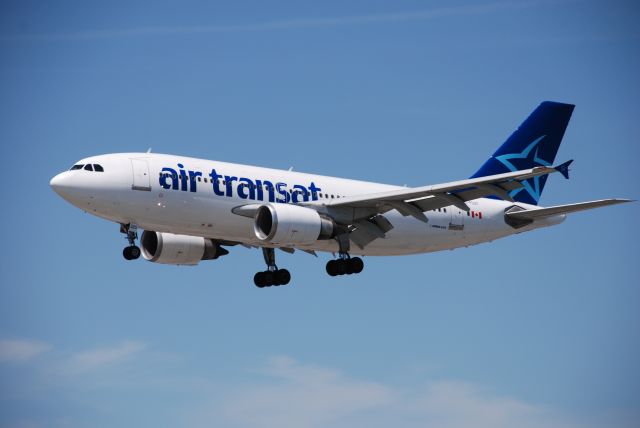 Airbus A310 (C-FDAT) - Air Transat Airbus A310 arriving Toronto Intl. July 1/08.