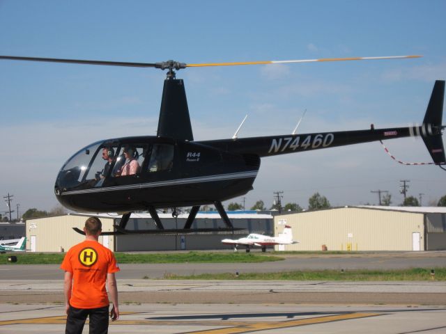 Robinson R-44 (N74460) - LIFTING OFF FROM FULLERTON