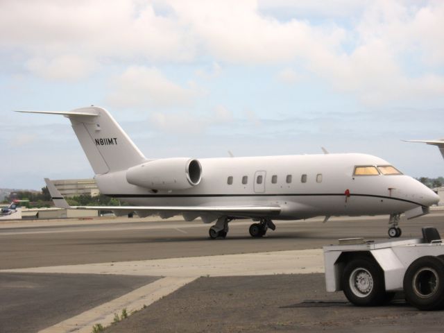 Canadair Challenger (N811MT) - parked at Santa Ana