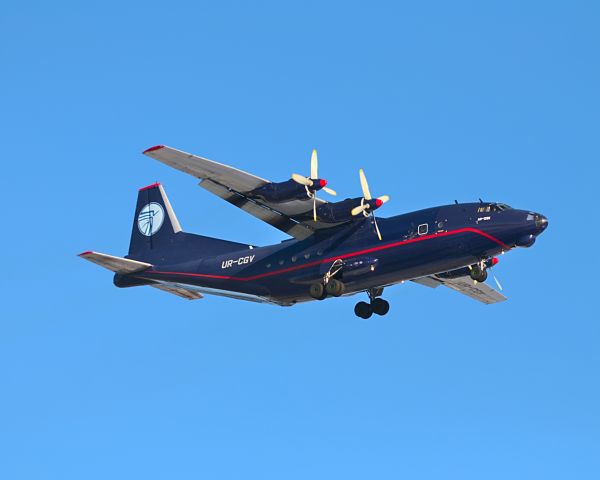 Antonov An-12 (UR-CGV) - Ukraine Air Alliance 5018 on short final for runway 21L after a flight from Nicaragua via Miami.