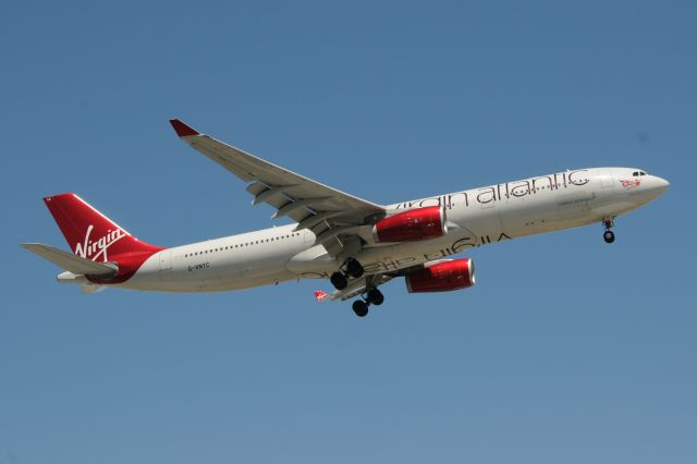 Airbus A330-300 (G-VNYC)