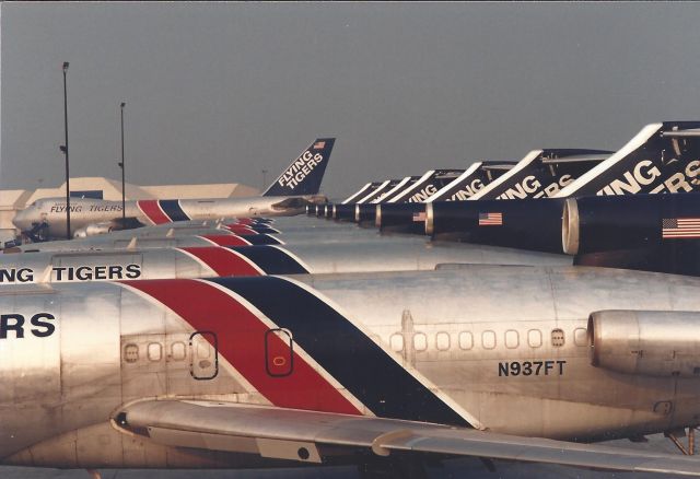 Boeing 727-100 (N937FT)