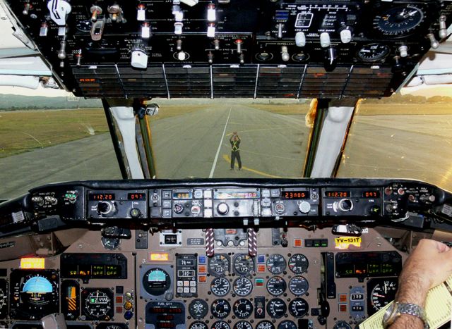 McDonnell Douglas MD-80 (YV-131T)