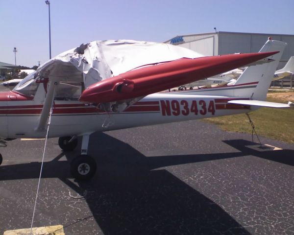 Cessna 152 (N93434) - High Winds At KDTS Which Damaged Plane.