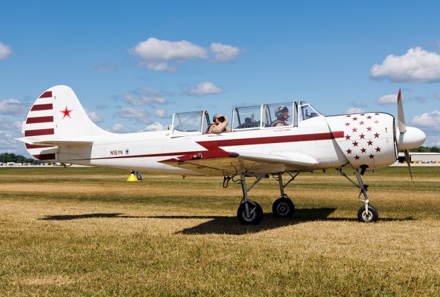 YAKOVLEV Yak-52 (N15YK)