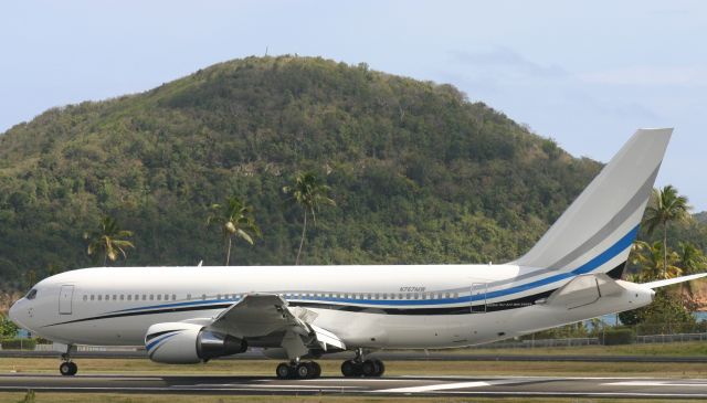 BOEING 767-200 (N767MW)