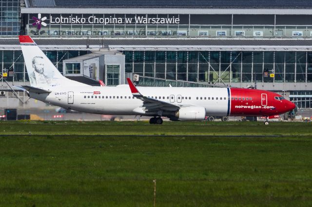 Boeing 737-800 (LN-ENQ) - WAW SPOTTING