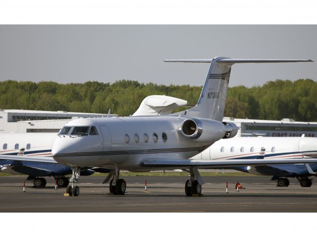 Gulfstream American Gulfstream 2 (N712AS) - Still a very high performance aircraft! Note the stage III hush kit.