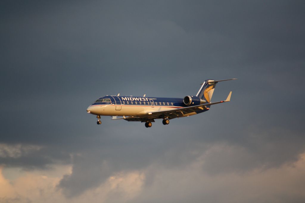 Canadair Regional Jet CRJ-200 (N498CA) - Landing at Lester B. Pearson Intl Airport,Toronto,Canada (Malton)