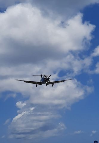 Pilatus PC-12 (N590TW) - Pc-12 landing down the hill at St.Barts (TFFJ)