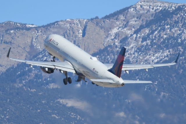 Airbus A321 (N397DN)