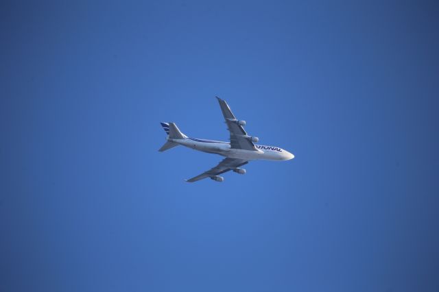 Boeing 747-400 (N702CA)