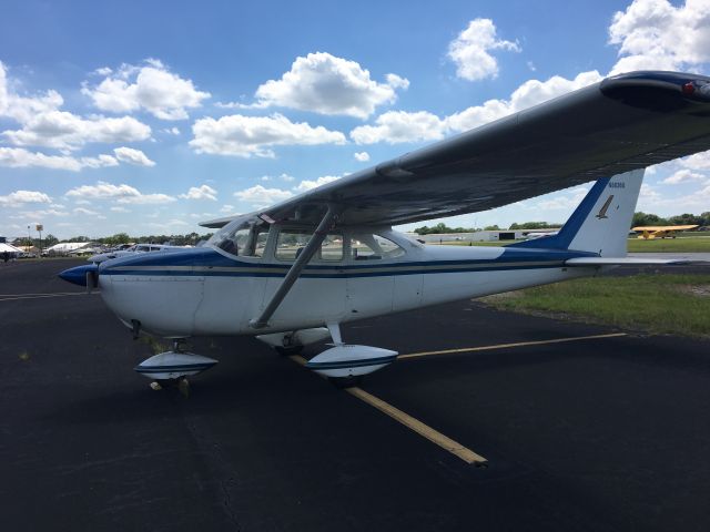 Cessna Skyhawk (N8836U)