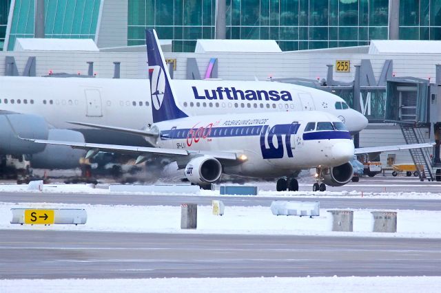 EMBRAER 175 (long wing) (SP-LII)