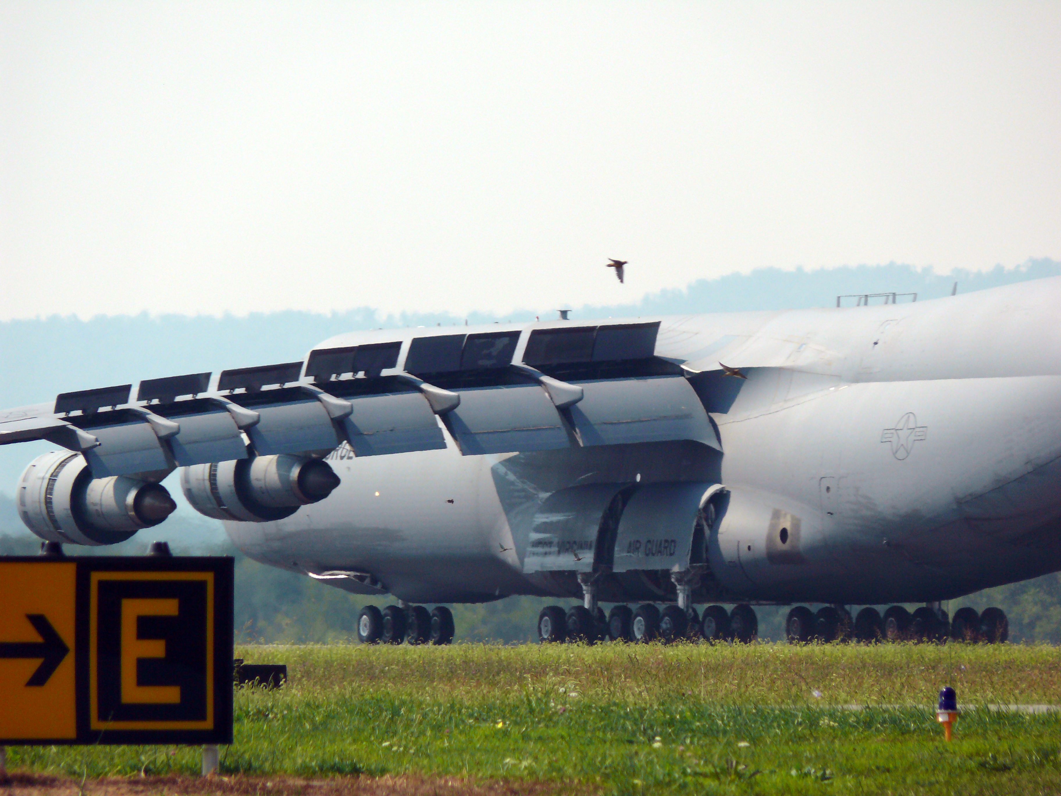 Lockheed C-5 Galaxy (N00462)