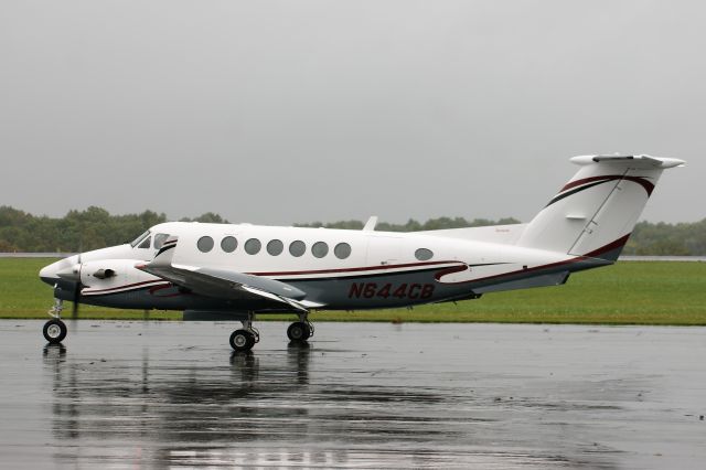 Beechcraft Super King Air 300 (N644CB)