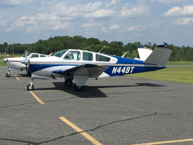 Beechcraft Bonanza (36) (N449T)