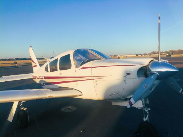 Piper Cherokee (N3727T)