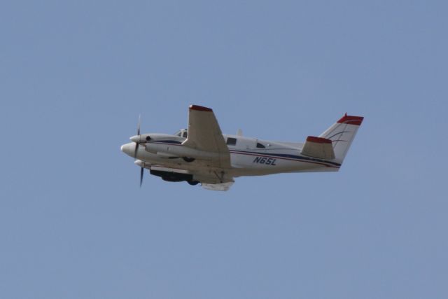 Cessna Skyhawk (N65L) - Beechcraft King Air 90 (N65L) departs Sarasota-Bradenton International Airport