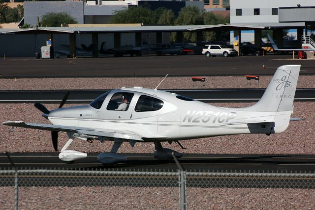 Cirrus SR-22 (N251CP)