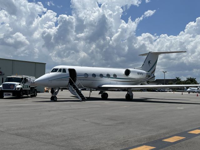 Gulfstream American Gulfstream 2 (N24FU) - Rare GII-B at KVRB with no hush kits