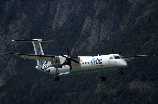 de Havilland Dash 8-400 (G-ECOG)