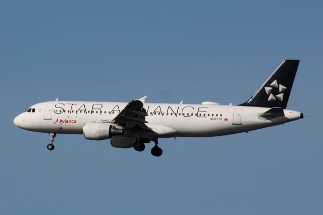 Airbus A320 (N689TA)