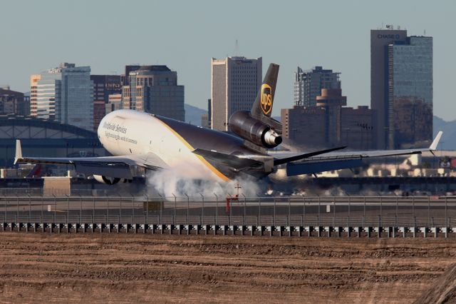 Boeing MD-11 (N288UP)