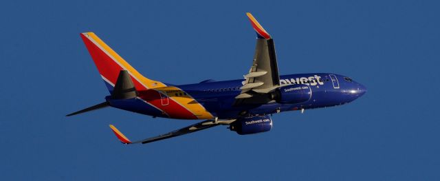 Boeing 737-700 (N489WN) - phoenix sky harbor international airport 25JAN20