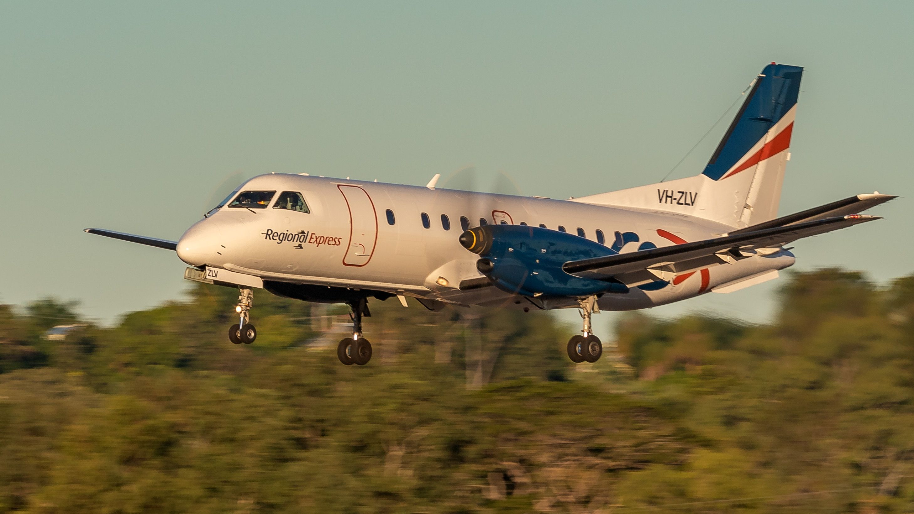 Saab 340 (VH-ZLV)