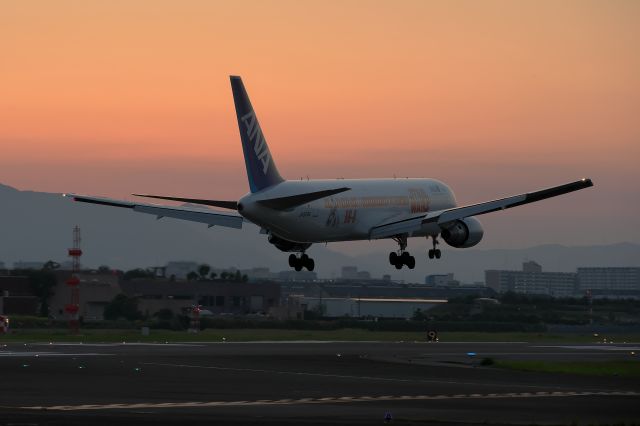 BOEING 767-300 (JA604A) - STAR WARS ANA JET Livery