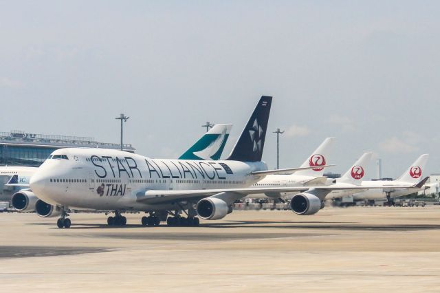 Boeing 747-400 (HS-TGW) - Star Allience cs