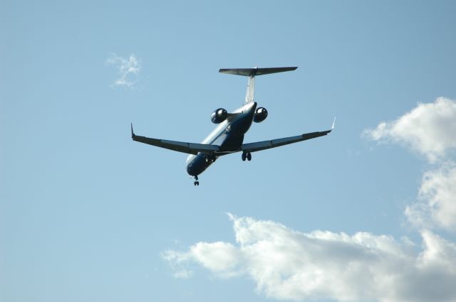 Canadair Regional Jet CRJ-700 —