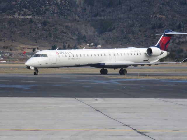 Canadair Regional Jet CRJ-900 (N161PQ)