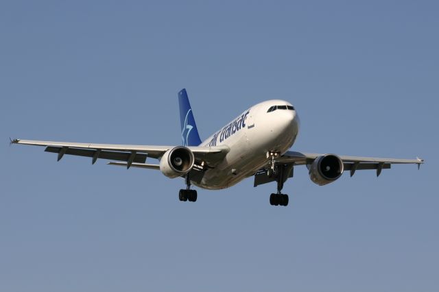 Airbus A310 (C-GTSI) - August 12, 2006 - approached Toronto