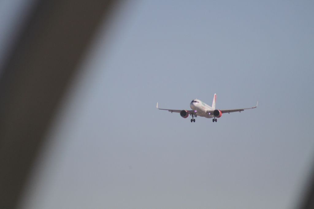 Airbus A320 (XA-VIB) - FINAL APPROACH 27 MMTJ
