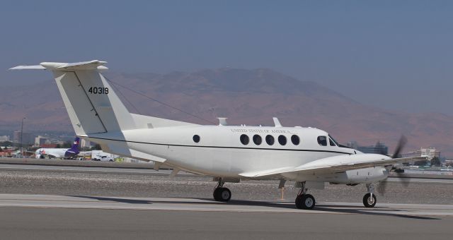 9400319 — - United States Army Beech C-12V "Huron" (9400319)br /(military version of King Air)br /Call: PAT 10br /United States Army Priority Air Transport Battalionbr /United States Army Priority Air Transport Command (USAPAT)br /Joint Base Andrewsbr /br /Taxiing north on Charlie to the Stellar Aviation ramp after arriving from Travis AFB (KSUU), California.