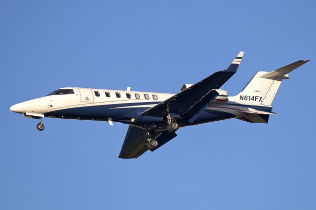 Learjet 40 (N614FX) - Palm Beach Jan 15, 2012