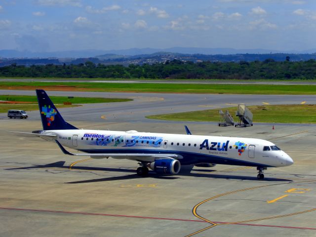 Embraer ERJ-190 (PR-AXA)