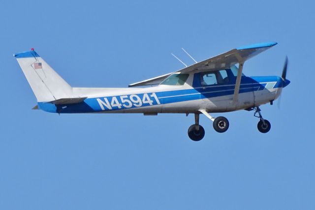 Cessna 152 (N45941)
