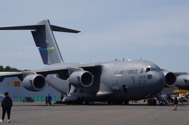 Boeing Globemaster III (N7177)