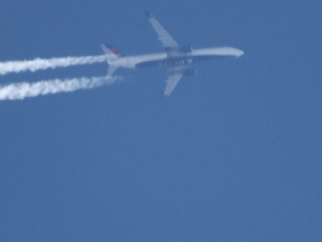 Boeing 737-900 (N911DQ)