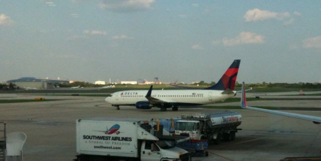 Boeing 737-800 — - Waiting for my delayed Southwest flight.