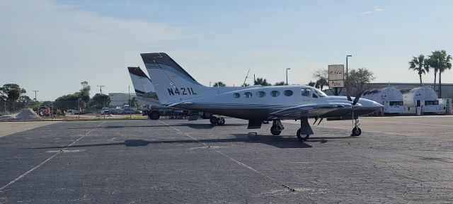 Cessna 421 (N421L) - 421C getting ready to leave