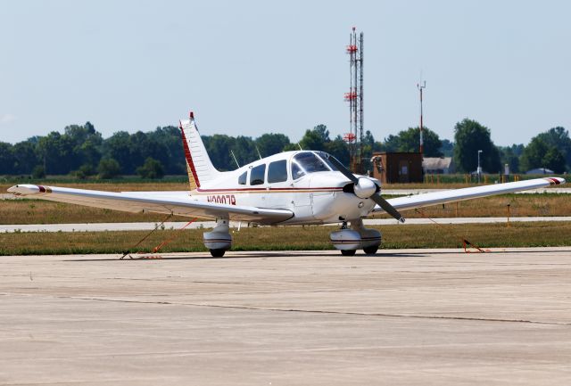 Piper Cherokee (N3007B)